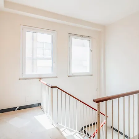 Rossini In Center Of Pesaro! פסארו